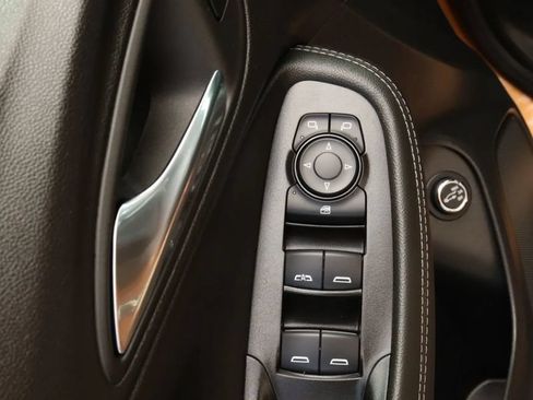 Used 2025 Buick Encore GX Preferred w/ Advanced Technology Package AWD/4WD image 11