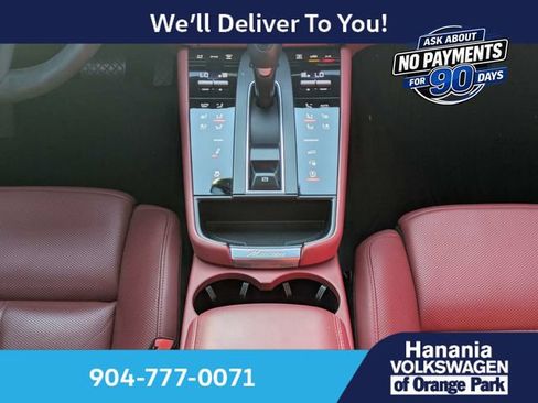 Used 2023 Porsche Macan S AWD/4WD image 20