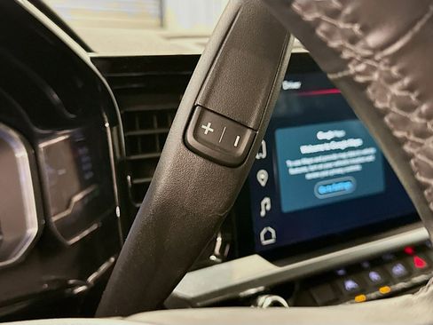 Used 2023 GMC Sierra 1500 Elevation image 25