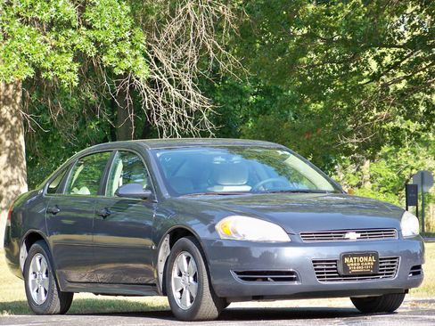 Used 2009 Chevrolet Impala LT image 3