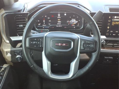 Used 2025 GMC Sierra 2500 SLE w/ SLE Value Package; AWD/4WD image 20