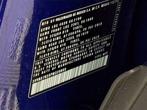 Used 2023 Volkswagen Taos SE image 33