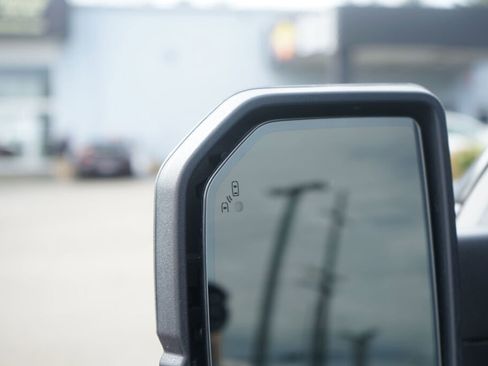 Used 2015 Ford F150 Lariat w/ Equipment Group 502A Luxury image 10