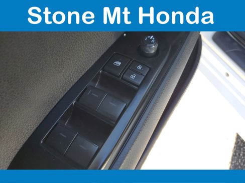 Used 2025 Toyota Camry LE FWD image 19