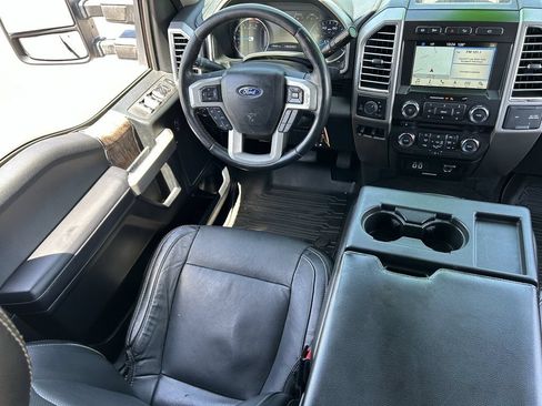 Used 2017 Ford F250 Lariat w/ Chrome Package AWD/4WD image 14