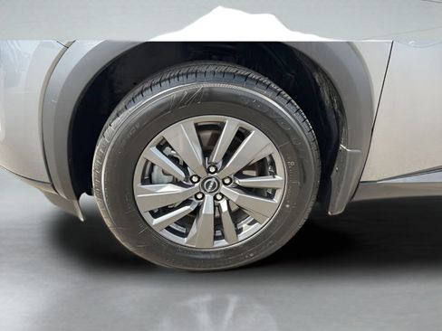 Used 2024 Nissan Pathfinder S AWD/4WD image 20
