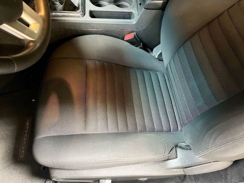 Used 2013 Dodge Challenger R/T RWD image 17