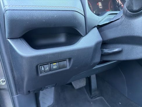 Used 2025 Toyota RAV4 XLE image 14