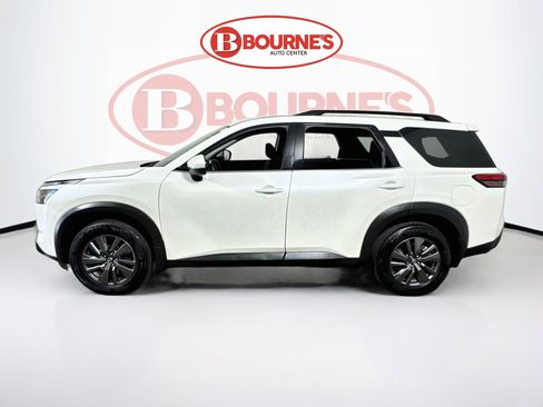 Used 2024 Nissan Pathfinder SV w/ Lighting Package (N92) AWD/4WD image 7
