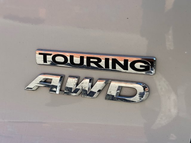 Used 2017 Honda Pilot Touring image 12