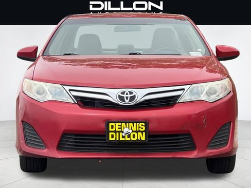 Used 2013 Toyota Camry LE FWD image 9