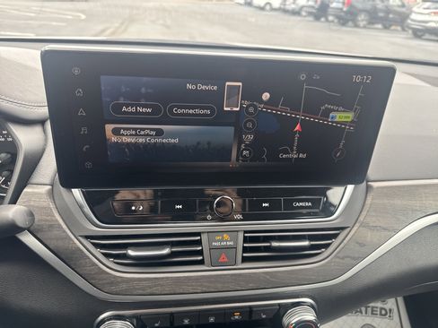 Used 2023 Nissan Altima 2.5 SV w/ SV Premium Package image 23