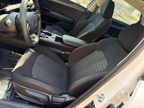 Used 2025 Kia K5 LXS image 32