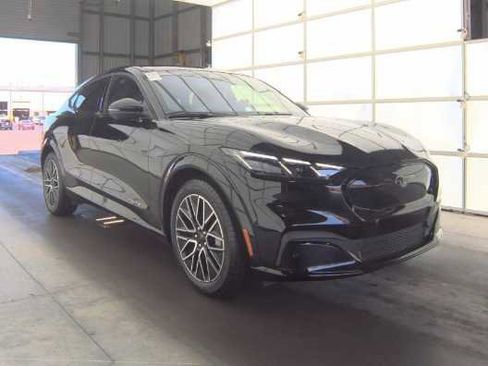 Used 2024 Ford Mustang Mach-E Premium image 3