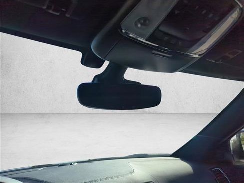 Used 2021 Jeep Grand Cherokee Overland image 14