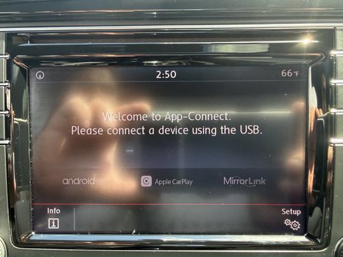 Used 2017 Volkswagen Jetta GLI FWD image 15
