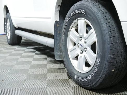 Used 2010 Ford Explorer XLT AWD/4WD image 8