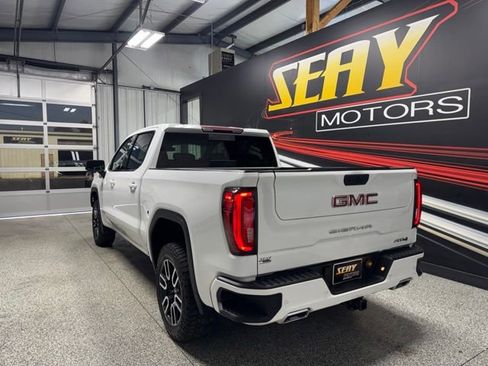 Used 2023 GMC Sierra 1500 AT4 w/ AT4 Premium Package AWD/4WD image 19