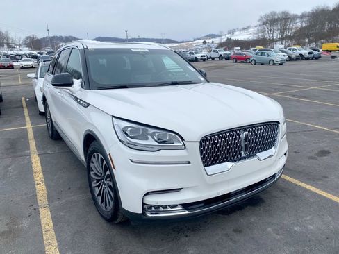 Used 2022 Lincoln Aviator Reserve w/ Equipment Group 201A image 5