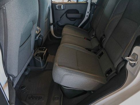 New 2026 Jeep Gladiator Sport image 28