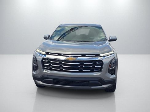 Used 2026 Chevrolet Equinox LT FWD image 2