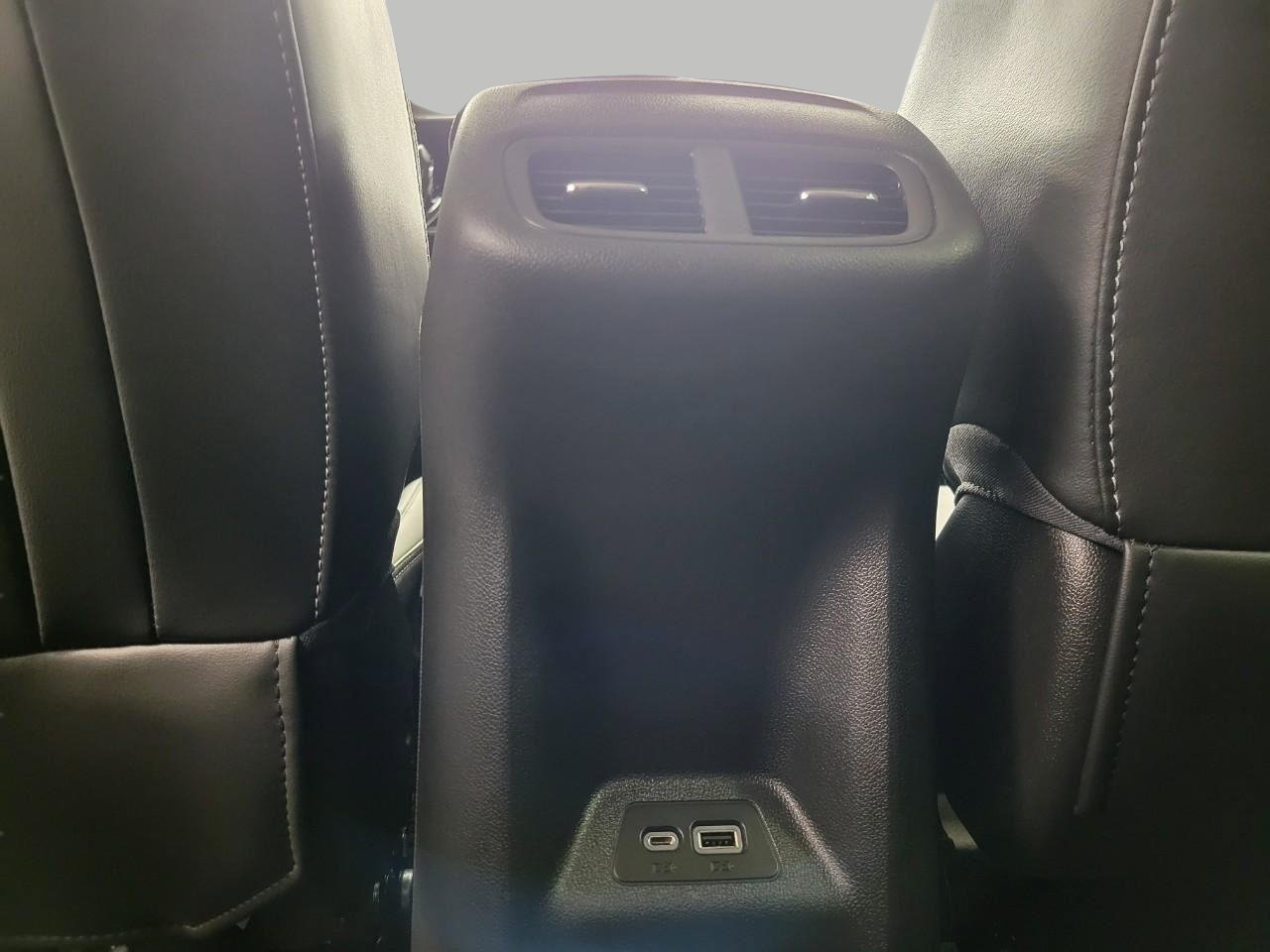 Used 2023 Buick Envision Essence AWD/4WD image 24