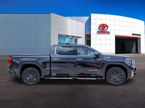 Used 2022 GMC Sierra 1500 Denali AWD/4WD image 9