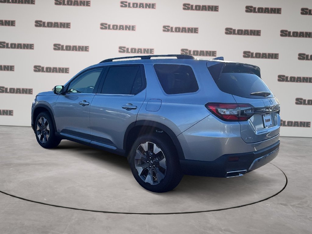 New 2026 Honda Pilot Touring image 3