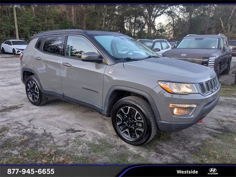Used 2021 Jeep Compass Trailhawk image 1