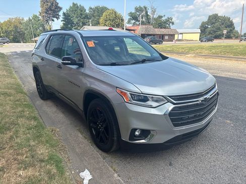 Used 2020 Chevrolet Traverse Premier w/ Redline Edition AWD/4WD image 8