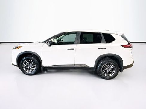 Used 2025 Nissan Rogue S AWD/4WD image 4