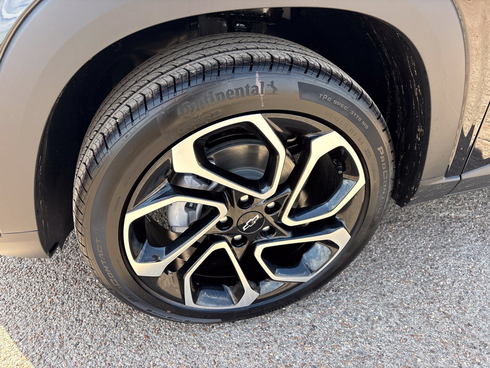 New 2026 Chevrolet Trax RS w/ Driver Confidence Package FWD image 32