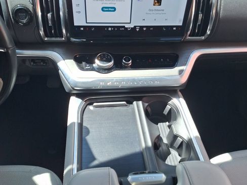Used 2025 Ford Expedition Max Platinum w/ Driver's Package AWD/4WD image 16