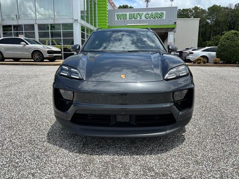 Used 2025 Porsche Macan Electric RWD image 10