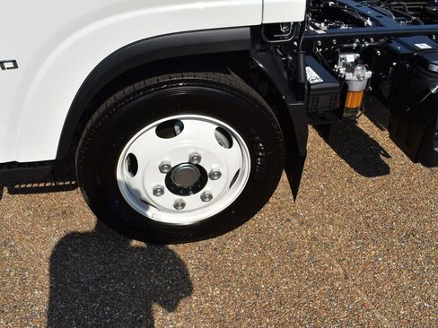 New 2025 Chevrolet Low Cab Forward 5500 XD RWD image 4