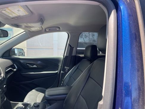 Used 2023 GMC Terrain SLT image 6