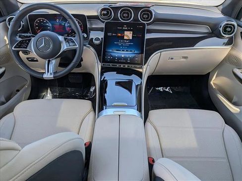 Used 2026 Mercedes-Benz GLC 300 4MATIC image 18