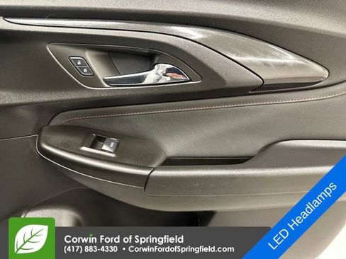 Used 2023 Chevrolet TrailBlazer RS w/ Sun and Liftgate Package image 13