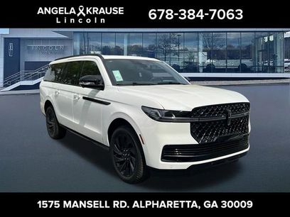 New 2026 Lincoln Navigator L Reserve w/ Jet Appearance Package