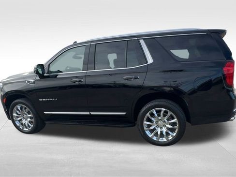 Certified 2021 GMC Yukon Denali image 6