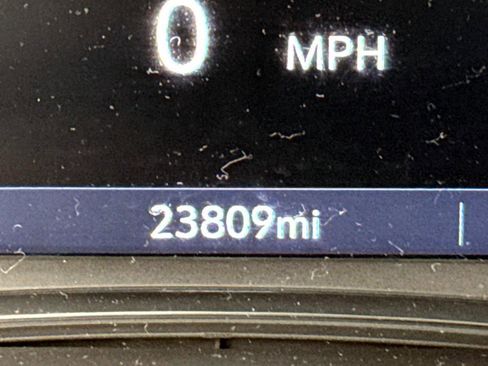 Certified 2023 Chevrolet Traverse LT image 25