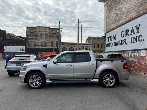 Used 2010 Ford Explorer Sport Trac Limited image 5