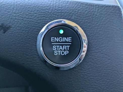 Used 2023 Ford Edge SEL image 32