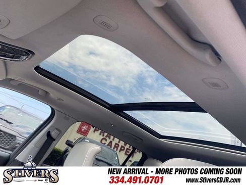 Used 2021 Jeep Grand Cherokee L Overland w/ Luxury Tech Group IV AWD/4WD image 53
