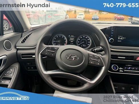 Used 2023 Hyundai Sonata SEL w/ Cargo Package image 7