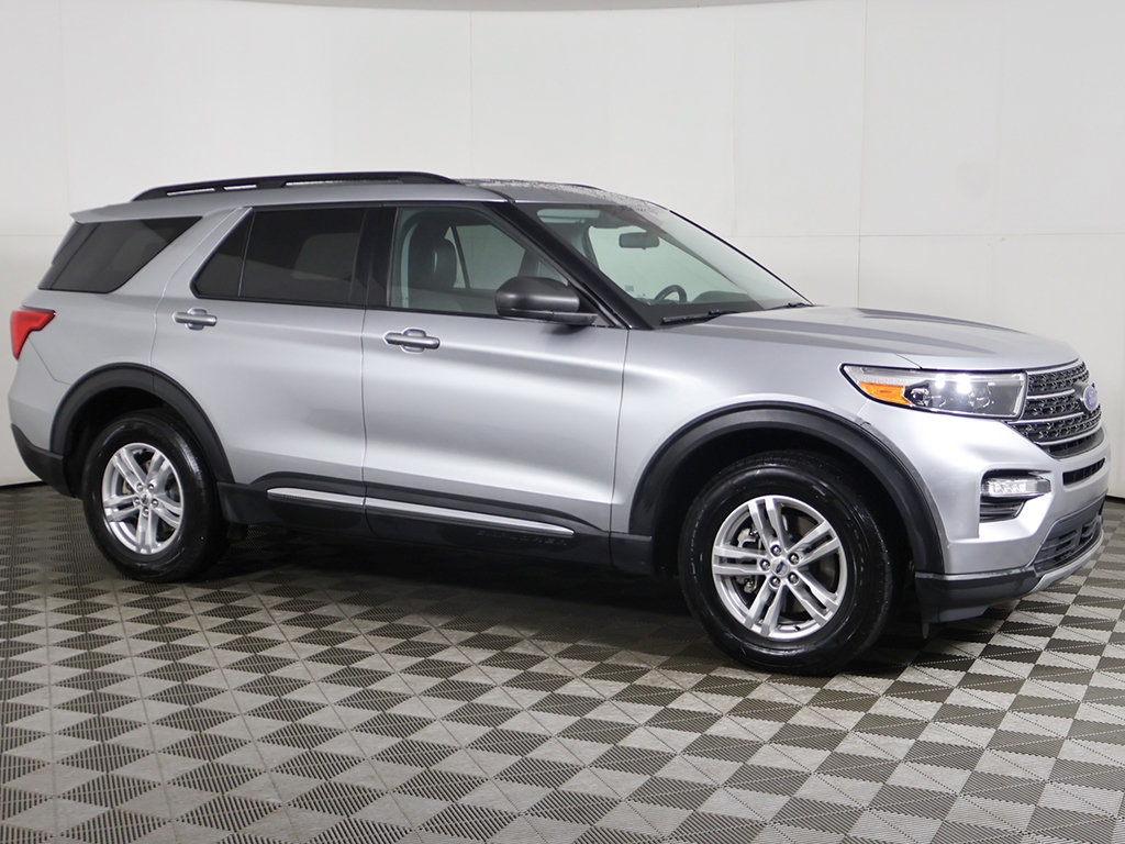 Used 2022 Ford Explorer XLT AWD/4WD image 14