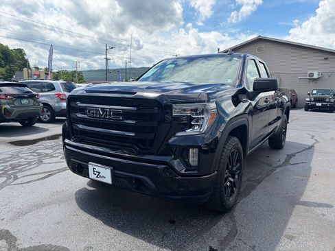 Used 2020 GMC Sierra 1500 Elevation w/ Elevation Value Package AWD/4WD image 4