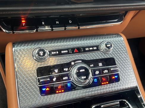 Used 2023 Lincoln Aviator Black Label Grand Touring w/ Class IV Trailer Tow Package image 25