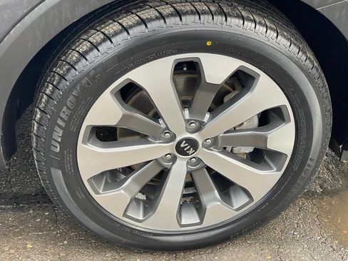 Used 2020 Kia Telluride EX w/ EX Premium Package image 30