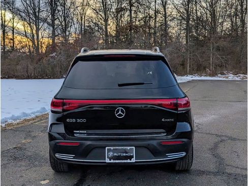 Used 2023 Mercedes-Benz EQB 300 4MATIC image 6